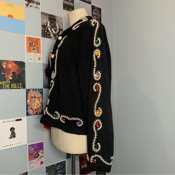 Vintage Cropped Sweater for Christmas Winter Holiday from the 90s - Picture 4 of 12